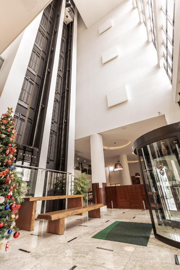 Hotel Inter Cuiaba Экстерьер фото The interior of the hotel