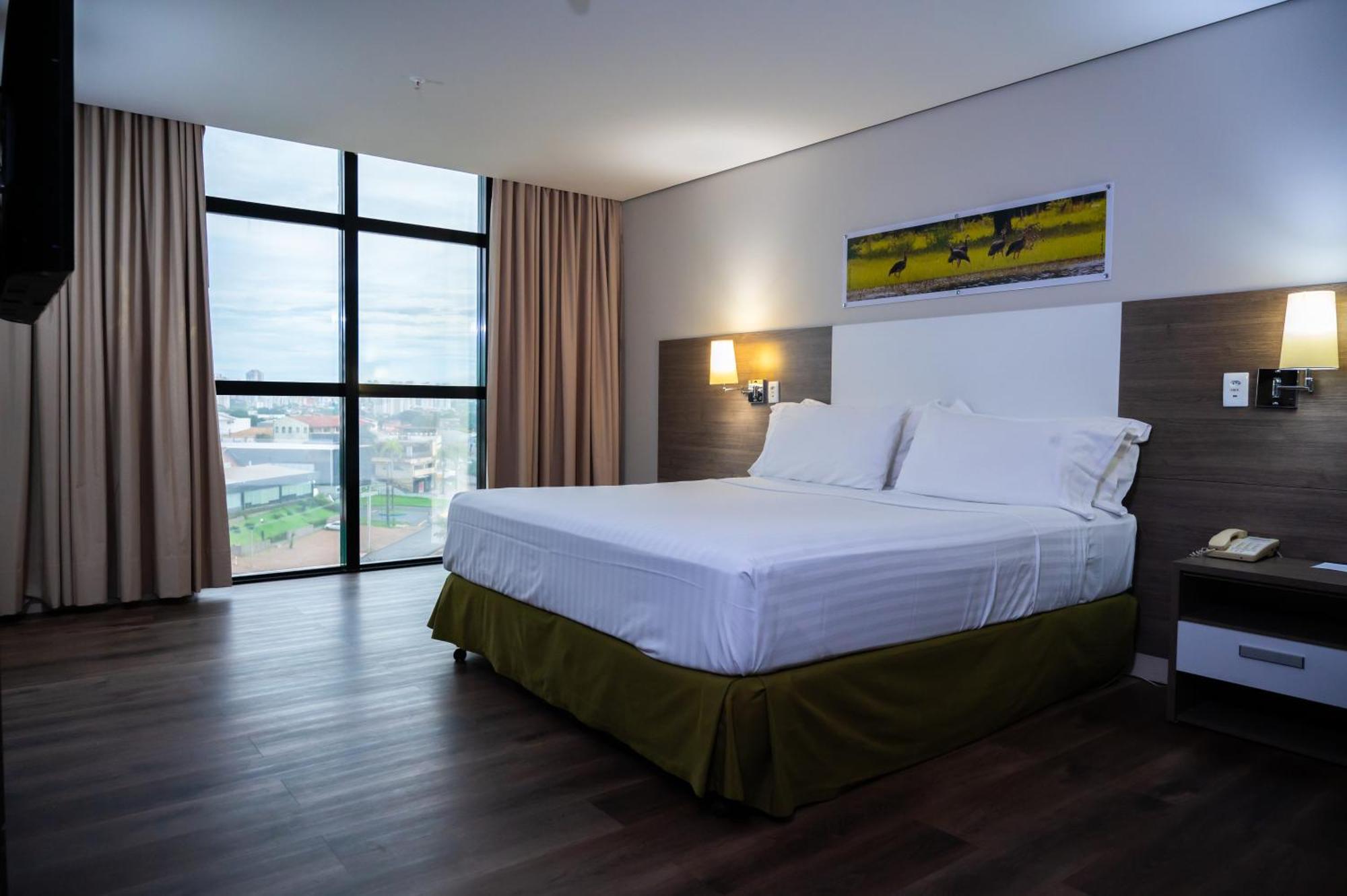 Hotel Inter Cuiaba Экстерьер фото