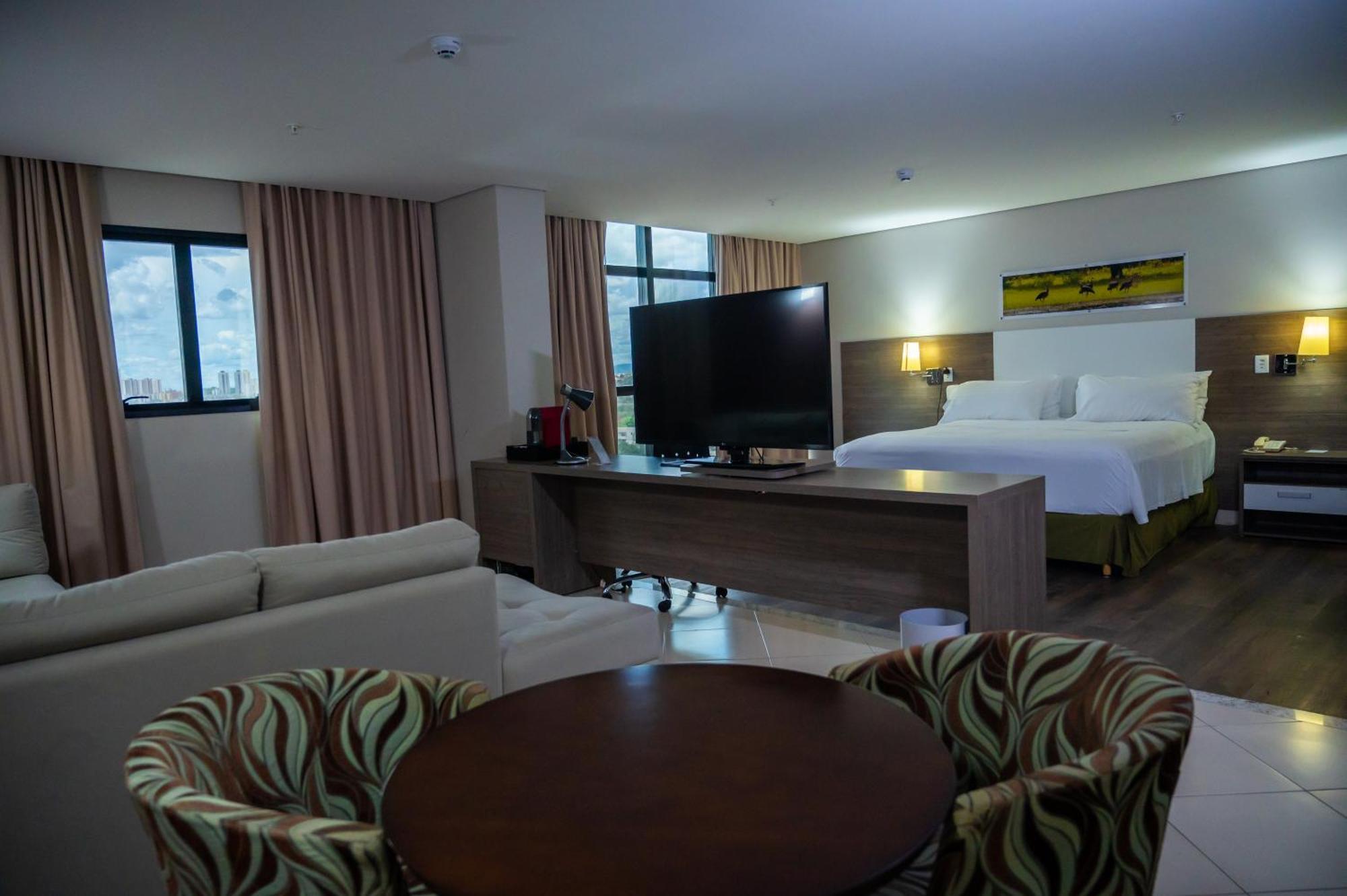 Hotel Inter Cuiaba Экстерьер фото Suite