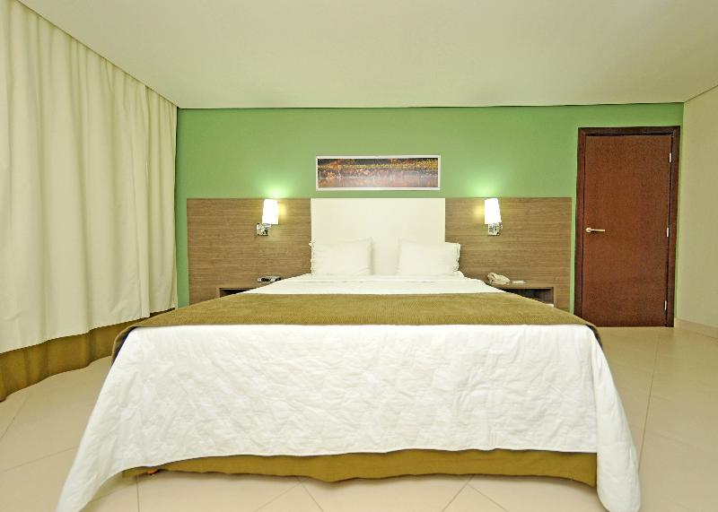 Hotel Inter Cuiaba Экстерьер фото A bedroom