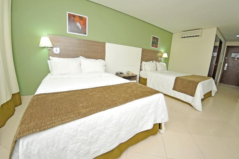 Hotel Inter Cuiaba Экстерьер фото