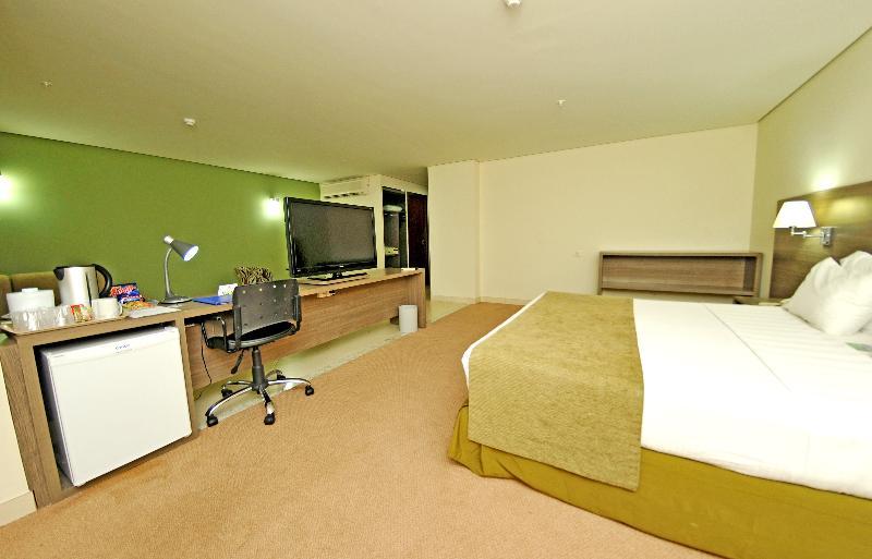 Hotel Inter Cuiaba Экстерьер фото A typical room at the hotel